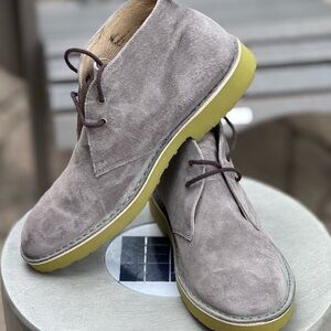 Men's Gray Suede Hash Puppies Chukka Boots